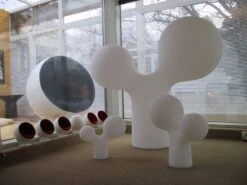 Studio Eero Aarnio Tupla Kupla Valaisin, XL -Hay || Menu || Louis Poulsen Kauppa 01112003