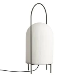 Woud Ghost Lattiavalaisin -Hay || Menu || Louis Poulsen Kauppa 137017 WOUD Ghost floor lamp 3 exposed