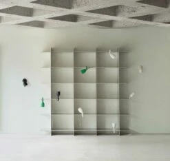 Normann Copenhagen Klip Seinävalaisin, Lämmin Harmaa 11 Normann Copenhagen Klip Seinävalaisin, Lämmin Harmaa -Hay || Menu || Louis Poulsen Kauppa 2022 Klip Lamp Group 1