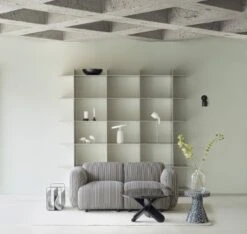 Normann Copenhagen Klip Seinävalaisin, Lämmin Harmaa 8 Normann Copenhagen Klip Seinävalaisin, Lämmin Harmaa -Hay || Menu || Louis Poulsen Kauppa 2022 Swell sofa Klip Lamp Bit Stool 1