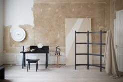 Wästberg W171 Alma Seinävalaisin, Valkoinen -Hay || Menu || Louis Poulsen Kauppa 389adb32 026d 434a a569 c7aa375857a2 w171 wall