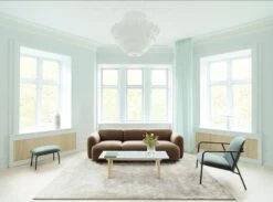 Normann Copenhagen Phantom Riippuvalaisin, L -Hay || Menu || Louis Poulsen Kauppa 6030 Normann Copenhagen Swell Sofa 3 Seater Synergy Collective LDS 39 Solid Table Pad Lounge Chair Low Phantom Lamp 2018 01