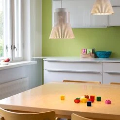 Secto Design Petite 4600 Riippuvalaisin, Musta 9 Secto Design Petite 4600 Riippuvalaisin, Musta -Hay || Menu || Louis Poulsen Kauppa 7SectoSS2017 iso HV