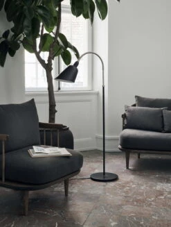 &Tradition Bellevue AJ7 Lattiavalaisin, Musta - Teräs -Hay || Menu || Louis Poulsen Kauppa ATD 1306 Bellevue AJ7 Black amp3B Steel Fly SC10 Fly SC2 1