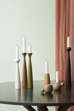 Applicata Rose Kynttilänjalka, öljytty Tammi -Hay || Menu || Louis Poulsen Kauppa Applicata 9