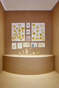 Artek Lucius Kynttilänjalka -Hay || Menu || Louis Poulsen Kauppa Artek Milan exhibition photo Daniele Ansidei 4