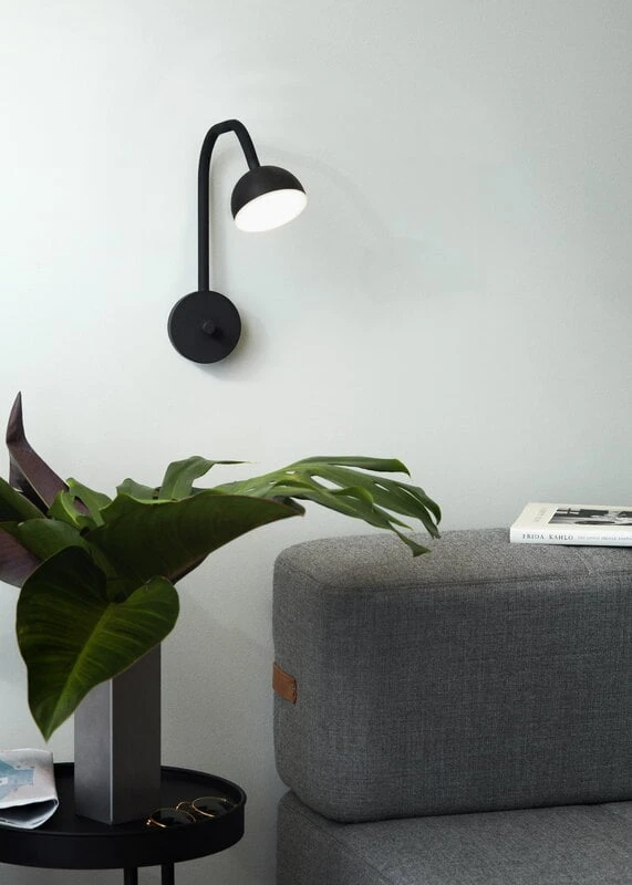 Northern Blush Seinävalaisin, Matta Musta 2 Northern Blush Seinävalaisin, Matta Musta - Image 2