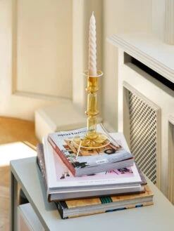 HAY Flare Kynttilänjalka, Korkea, Keltainen - Valkoinen Reuna -Hay || Menu || Louis Poulsen Kauppa Candle Twist Flare Tall yellow with white rim