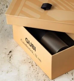 GUBI Candlestick Kynttilänjalka, 17 Cm, Antiikkimessinki -Hay || Menu || Louis Poulsen Kauppa Candlestick SpaceCopenhagen GUBI 7 1