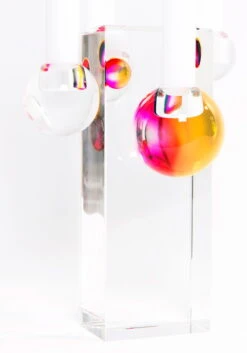 Fundamental Berlin Drops Kynttelikkö -Hay || Menu || Louis Poulsen Kauppa DRP CAN detail front red