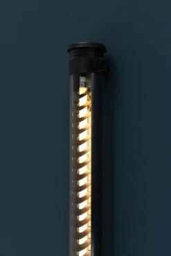 Sammode Elgar Casambi Seinävalaisin, 1000 Mm, Hiili - Petrooli -Hay || Menu || Louis Poulsen Kauppa Edgar Coal Petrol Detail