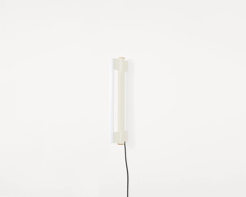 Frama Eiffel Single Seinävalaisin, 50 Cm, Kermanvalkoinen 4 Frama Eiffel Single Seinävalaisin, 50 Cm, Kermanvalkoinen - Image 4