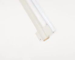 Frama Eiffel Single Seinävalaisin, 100 Cm, Kermanvalkoinen -Hay || Menu || Louis Poulsen Kauppa Frama Eiffel Single 500 and 1000 5 Cream 1