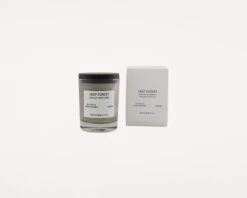 Frama Tuoksukynttilä Deep Forest, 60 G -Hay || Menu || Louis Poulsen Kauppa Frama Scented Candle 60g Deep Forest Packshot 3