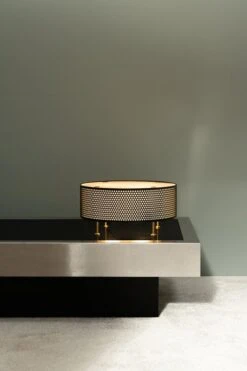 Sammode G50 Pöytävalaisin, Musta 10 Sammode G50 Pöytävalaisin, Musta -Hay || Menu || Louis Poulsen Kauppa G50 Sammode Pierre Guariche Black 4