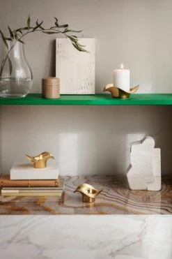 Georg Jensen Cobra Kynttilälyhty, 2 Kpl, Kulta -Hay || Menu || Louis Poulsen Kauppa GJ AW22 Cobra GOLD tea and block light 1