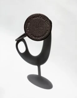 Nedre Foss Ildhane Kynttilänjalka, Musta 10 Nedre Foss Ildhane Kynttilänjalka, Musta -Hay || Menu || Louis Poulsen Kauppa Ildhane 092415 0086