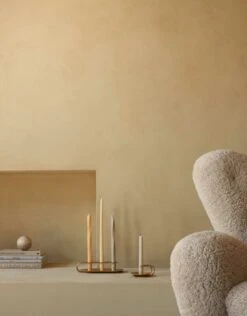 MENU Clip Kynttilänjalka, 3 Kynttilälle, Messinki -Hay || Menu || Louis Poulsen Kauppa MENU Clip Candle Holder Twist Tapered Candle The Tired Man