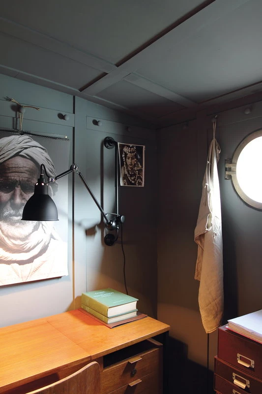 DCWéditions Lampe Gras 210 Seinävalaisin, Pyöreä Varjostin, Musta 2 DCWéditions Lampe Gras 210 Seinävalaisin, Pyöreä Varjostin, Musta - Image 2