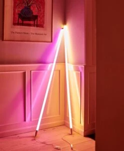 HAY Neon Tube Slim LED Valoputki, 120 Cm, Lämmin Valkoinen -Hay || Menu || Louis Poulsen Kauppa Neon Tube LED pink warm white