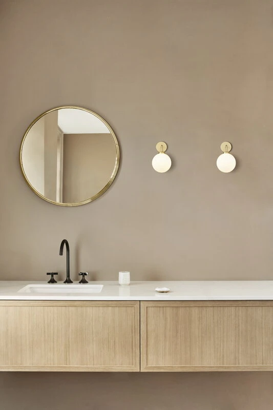 Nuura Apiales Seinävalaisin, Seinäkytkentä, Harjattu Messinki - Opaali 5 Nuura Apiales Seinävalaisin, Seinäkytkentä, Harjattu Messinki - Opaali - Image 5