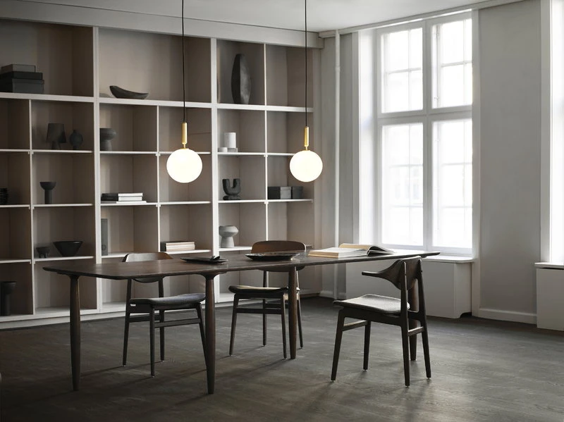 Nuura Miira 1 Riippuvalaisin, Iso, Messinki - Opaali 3 Nuura Miira 1 Riippuvalaisin, Iso, Messinki - Opaali - Image 3