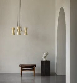 MENU Collector 3 Kattokruunu, Luonnonvalkoinen -Hay || Menu || Louis Poulsen Kauppa PR Collector Collection 2