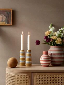 Kähler Omaggio Nuovo Kynttilänjalka, 16 Cm, Okra -Hay || Menu || Louis Poulsen Kauppa Rosendahl 2022 690156 690166 690163