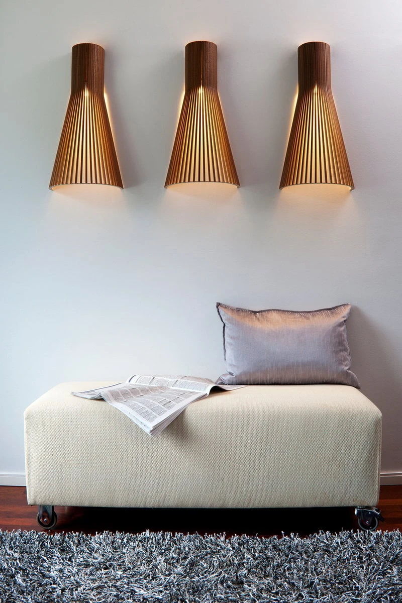 Secto Design Secto 4231 Seinävalaisin 45 Cm, Pähkinä 5 Secto Design Secto 4231 Seinävalaisin 45 Cm, Pähkinä - Image 5