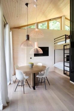 Secto Design Victo Small 4251 Riippuvalaisin, Musta -Hay || Menu || Louis Poulsen Kauppa Secto Design Victo4250 ZimmerAlpenchalets DASTEGERNSE 8 b