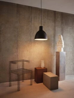 Louis Poulsen Toldbod 400 Riippuvalaisin, Musta -Hay || Menu || Louis Poulsen Kauppa Toldbod 400 The Silo 106102 18745 50047