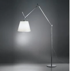 Artemide Tolomeo Mega Lattiavalaisin 36 Cm, Alumiini - Pergamentti 8 Artemide Tolomeo Mega Lattiavalaisin 36 Cm, Alumiini - Pergamentti -Hay || Menu || Louis Poulsen Kauppa TolomeoMega tr 1