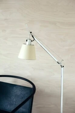 Artemide Tolomeo Basculante Lettura Lattiavalaisin 7 Artemide Tolomeo Basculante Lettura Lattiavalaisin -Hay || Menu || Louis Poulsen Kauppa Tolomeo Suvi Kesalainen1