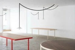 Valerie_objects Ceiling Lamp N5, Punainen -Hay || Menu || Louis Poulsen Kauppa VO20 MVS WOODENTABLE CEILINGLAMP 45 045 HR MB