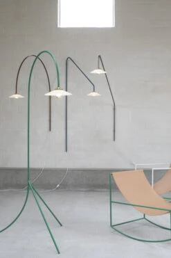 Valerie_objects Standing Lamp N1, Vihreä -Hay || Menu || Louis Poulsen Kauppa VO22 vo collections 19