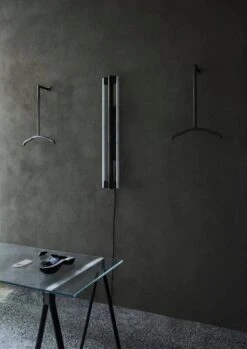 Frama Eiffel Double Seinävalaisin, 100 Cm, Musta -Hay || Menu || Louis Poulsen Kauppa Wardrobe 19523 1