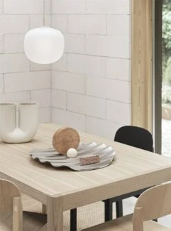 Muuto Rime Riippuvalaisin 25 Cm, Harmaa -Hay || Menu || Louis Poulsen Kauppa Workshop table 140 oak wave tray kink sand workshop chair oak oregon pine black rime grey 25 ply rug burnt orange muuto org 150