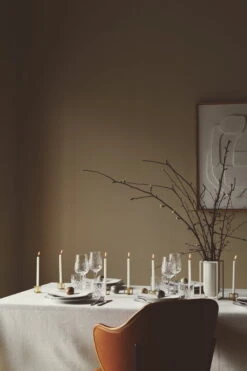 By Lassen Kubus Micro Kynttilänjalka, 2 Kpl, Kullattu -Hay || Menu || Louis Poulsen Kauppa by lassen Kubus SS2022 17 copy