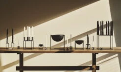 By Lassen Kubus Micro Kynttilänjalka, 2 Kpl, Musta -Hay || Menu || Louis Poulsen Kauppa byLassen 12991 copy