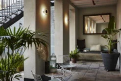 Marset Aura Seinävalaisin, Kirkas -Hay || Menu || Louis Poulsen Kauppa marset hr aura at a courtyard 2