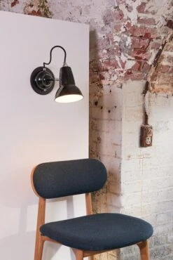 Anglepoise Original 1227 Seinävalaisin, Jet Black 5 Anglepoise Original 1227 Seinävalaisin, Jet Black -Hay || Menu || Louis Poulsen Kauppa original 1227 brass desk wall light jet black