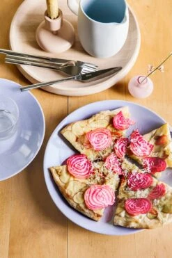 Iittala Nappula Kynttilänjalka 107 Mm, Puuteri -Hay || Menu || Louis Poulsen Kauppa ruoka peruna sk9