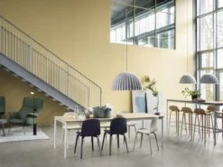 Muuto Under The Bell Riippuvalaisin 82 Cm, Meleerattu Valkoinen -Hay || Menu || Louis Poulsen Kauppa visu chair midnight blue sand visu bar oak base table oak white under the bell doze lounge post lamp muuto org
